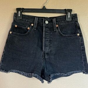 Levi’s shorts Size 27